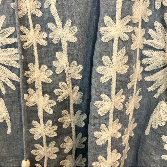 NWT DOLMA Floral Embroidered Blouse Blue with White Embroidery Size Small - Picture 5 of 12